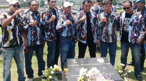 Ziarah ke Makam Olo Panggabean, Donald Panggabean Tegaskan Pentingnya Soliditas Kader IPK