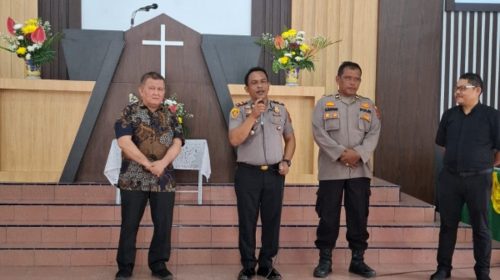 Minggu Kasih di GBKP Simpang Selayang, Kapolsek Medan Tuntungan Ajak Orang Tua Jauhkan Anak dari Narkoba
