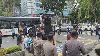 Balai Kota Medan Digruduk, Pedagang Desak Wali Kota Rico Waas Copot Dirut PUD Pasar