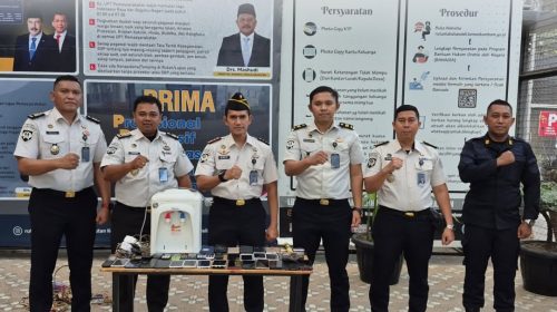 Rutan Kelas I Labuhan Deli Musnahkan Barang Sitaan Hasil Razia Warga Binaan