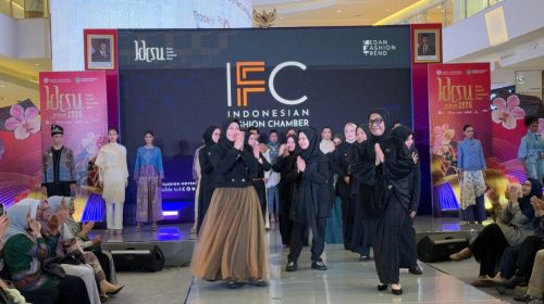Desainer Binaan Pelindo Regional 1 Tampil di Medan Fashion Trend 2026, Angkat Wastra Lokal ke Panggung Nasional