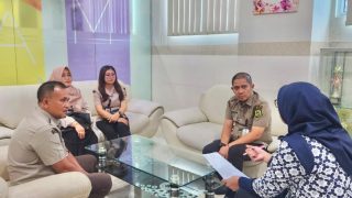 Bapenda Medan Gencarkan Himbauan Pembayaran PBB, UPT Wilayah V Datangi Wajib Pajak di Citra Garden