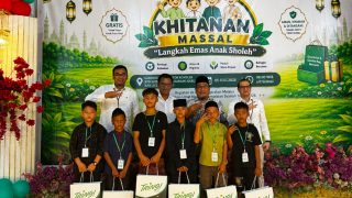 Pegadaian Syariah Gelar Khitanan Massal di Aceh Tamiang, 110 Anak Ikuti Program “Langkah Emas Anak Sholeh”