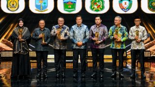 Rico Waas Raih Pemimpin Daerah Award 2026 Berkat Inovasi QRESTO