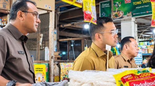 PUD Pasar Medan Pantau Harga Minyak, Cabai dan Daging di Pasar Petisah