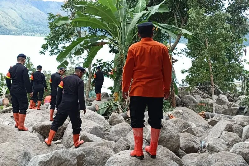 Pencarian Korban Banjir Bandang dan Longsor Yang Terjadi di Desa Silmagulampe Kabupaten Humbang Husundutan Diperpanjang Selama Tiga Hari Ke Depan