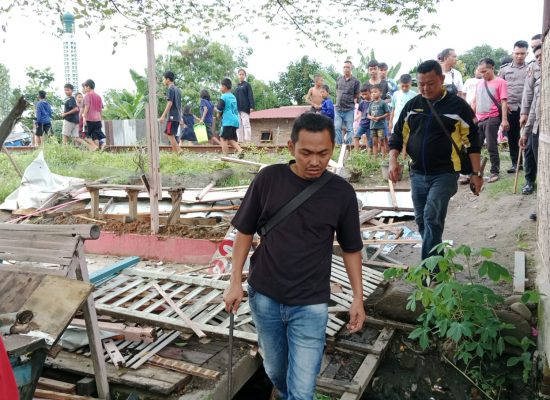 Polsek Percut Kembali Lakukan Penggerebekan dan Robohkan Pondok Narkoba di Tembung