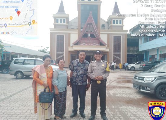 Polrestabes Medan Pengamanan Ibadah Natal di Gereja HKBP Padang Bulan