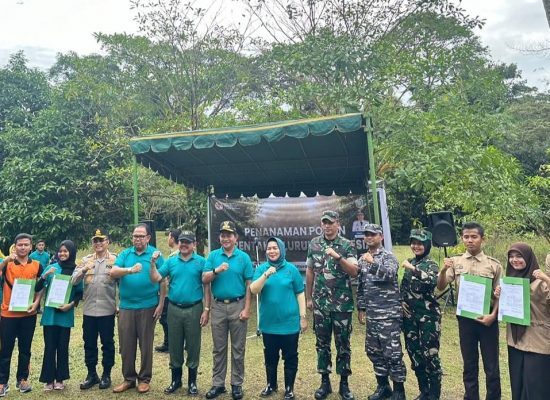 Penanaman Pohon di Seluruh Indonesia,  Kapolrestabes Medan : Wujudkan Indonesia Emas, Indonesia Maju yang Go Green