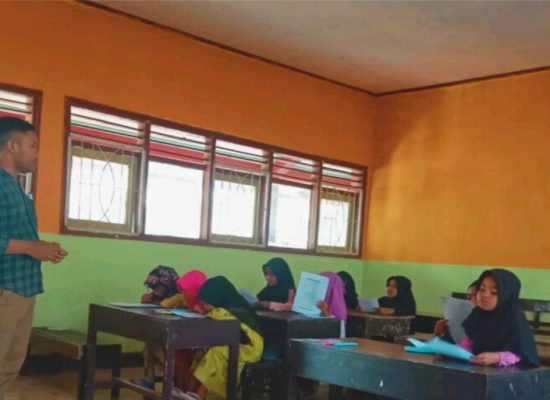 Muhlis Arrosi: Pemuda Berdedikasi, Tunjang Education Center Simbol Harapan Baru untuk Lombok Tengah