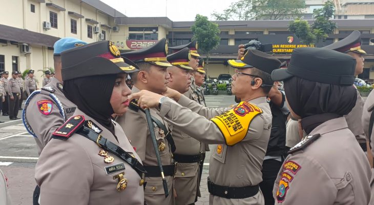 Kapolrestabes Medan Pimpin Upacara Sertijab Kasat Reskrim dan 6 Kapolsek Sejajaran