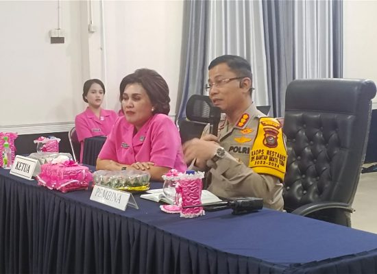 Kombes Pol Teddy Marbun Gelar Tatap Muka dengan Bhayangkari Polrestabes Medan