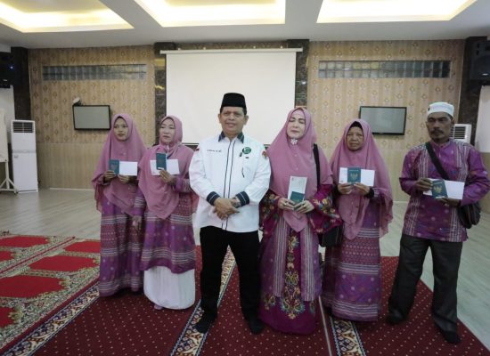Sang Pejuang Duafa Lepas Keberangkatan 4 Peserta Umroh Gratis KSJ
