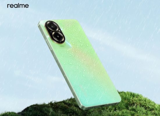 Tahan Terhadap Cipratan Air dan Debu, Berikut Alasan realme C67 Menjadi Pilihan Tepat bagi Anak Muda di Musim Hujan