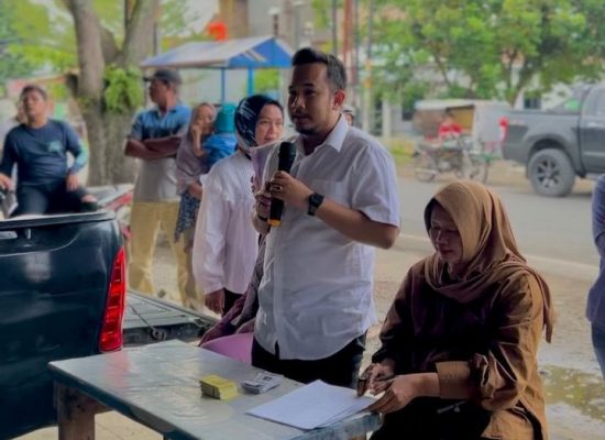 Masyarakat Menghadiri Sosialisasi Caleg DPRD Kota Medan Partai Golkar Untuk Program Kesehatan Dan Lingkungan