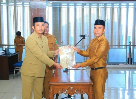 Lantik Sejumlah Pejabat di Labura, Wabup : Jabatan Adalah Amanah