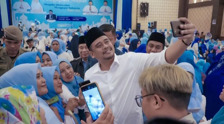 Di Pengajian Akbar Medan Barat dan Helvetia, Bobby Nasution: Siapa Pun yang Terpilih, Medan Harus Tetap Adem, Tak Ada Perpecahan