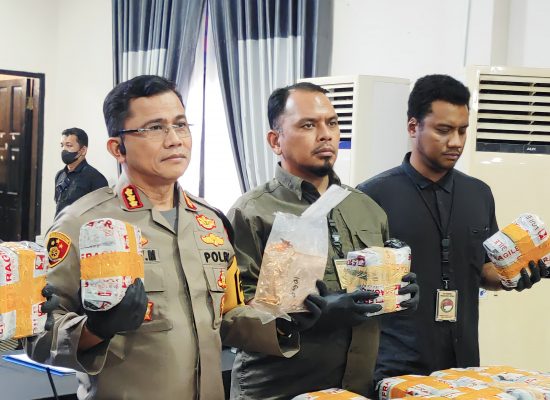 Sat Narkoba Polrestabes Medan Bongkar Jaringan Narkotika Asal Malaysia.  “2 Pemasok Disergap, 53 Kilogram Sabu Disita
