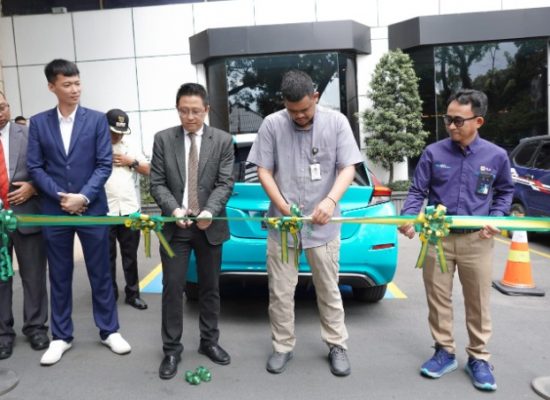 PLN Dan Pemerintah Kota Medan Dukung Penambahan Infrasturktur Kendaraan Listrik di Le Polonia Hotel Medan