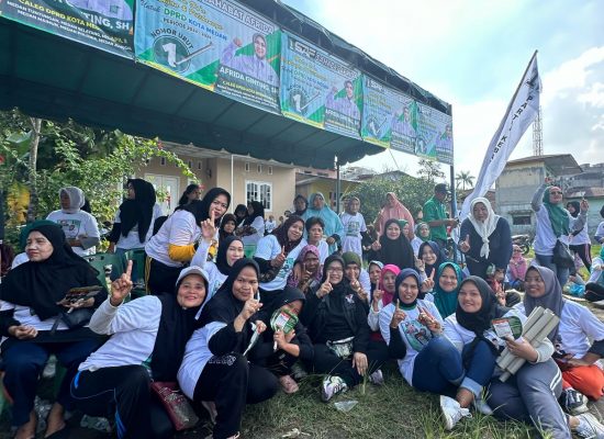 Gelar Senam Bersama, Caleg Partai Kebangkitan Bangsa (PKB) Afrida Ginting SH Rangkul Dukungan di Kecamatan Medan Maimun