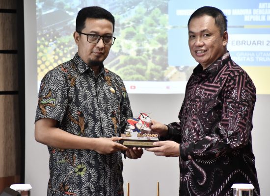 Perkuat Jaringan, KPPU Kerja Sama dengan Universitas Trunojoyo Madura