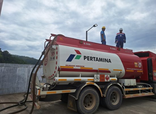 Penuhi Kebutuhan Energi Pasca Banjir Pesisir Selatan Sumbar, Pertamina Terapkan Distribusi Energi Non Reguler