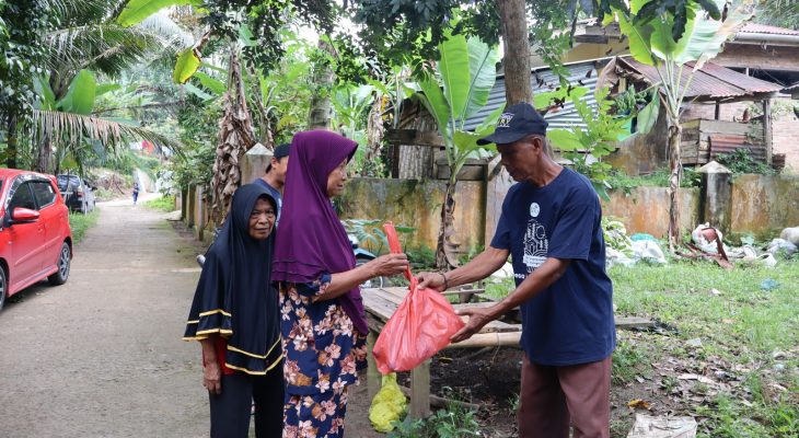 GESIT (Gerakan Melawan Sakit), Pemeriksaan Kesehatan Gratis Lansia Dengan Tukar Sampah di Bank Sampah Unit (BSU) Mandiri