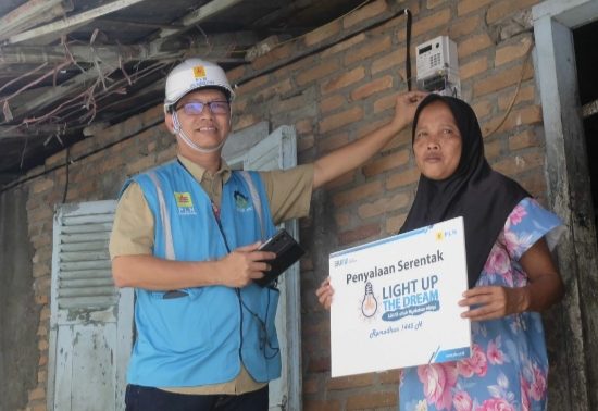 PLN UID Sumut Lakukan Penyalaan Serentak di Seluruh Wilayah  Kerjanya Melalui Program Light Up The Dream