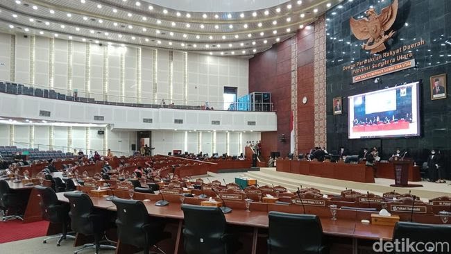 100 Caleg Lolos ke DPRD Sumut Periode 2024-2029