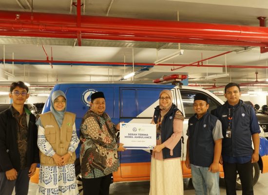 YBM BRILiaN dan DD Waspada Serah Terima Ambulance Untuk Layani Mustahik
