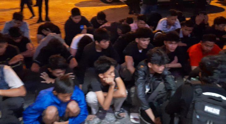 Polrestabes Medan Bersama Polsek Medan Baru Amankan Puluhan Remaja Bermotor di Jalan Nibung