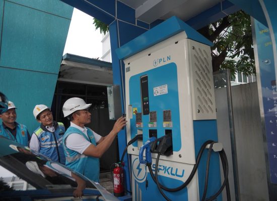 Pastikan SPKLU beroperasi Normal selama Libur Lebaran, General Manager PLN UID Sumatera Utara Lakukan Inspeksi