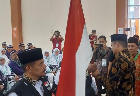 Walikota Medan, Wakil Ketua DPR RI Komisi VIII dan Kemenang Sumut Lepas 356 Calhaj Embarkasi Medan