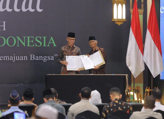 OJK & MUI Sepakat Tingkatkan Kerja Sama  Dorong Penguatan Sektor Keuangan Syariah