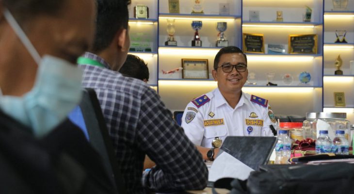 Tindaklanjuti Tuntutan Mitra Angkutan Sewa Khusus (Online), Dishub Sumut Gelar Rapat Bersama Aplikator
