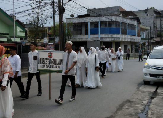 Pemerintah Kota Tanjungbalai melaksanakan Pawai Ta’aruf dalam rangka pembukaan Musyabaqoh Tilawatil Qur’an Ke-56