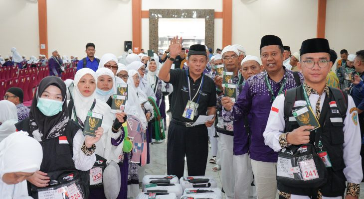 360 Calon Jemaah Haji Asal Langkat, Berangkat Menuju Jeddah