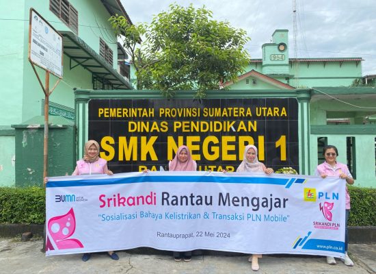 Srikandi PLN Mengajar, Sosialisasikan Bahaya Kelistrikan dan Budaya K3 di SMK NEGERI 1 Rantau Utara