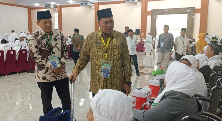 Ketua PPIH Embarkasi Medan : Tamu Allah Harus Saling Membantu