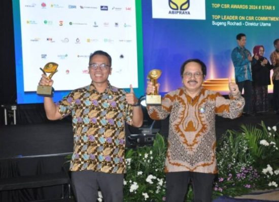 Smartfren Raih TOP CSR Awards 2024 Lewat Pemberdayaan Digital Berbasis Komunitas