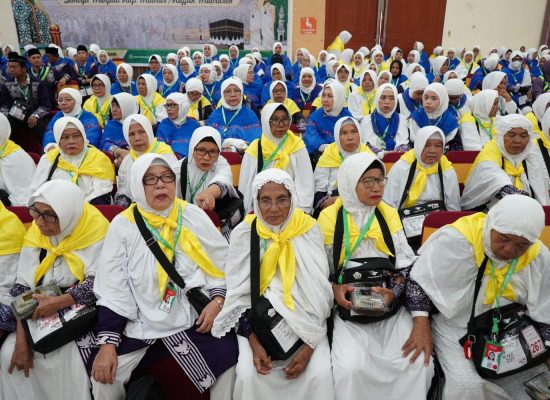 107 Jemaah Haji Asal Kabupaten Tapanuli Tengah Akan Menunaikan Ibadah Haji Ke Tanah Suci Tahun Ini