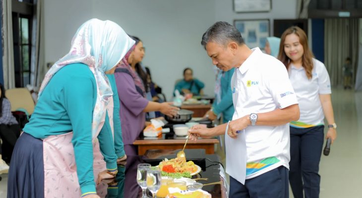 Electrifying Lifestyle, PLN UP3 Bukit Barisan Gandeng Tokoh Masyarakat PKK Berastagi Gelar Lomba Memasak Gunakan Kompor Induksi