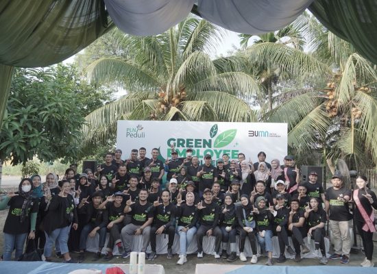 Peringati Hari Lingkungan Hidup Sedunia, PLN UID Sumatera Utara Gelar Aksi Bersih Sungai