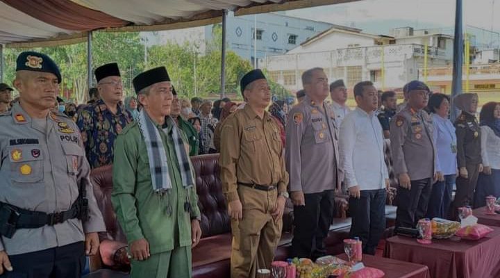 Pj. Sekda Kota Tanjungbalai drh. Muslim, menghadiri acara Bakti Sosial Alumni AKABRI 94 Di Water Front City