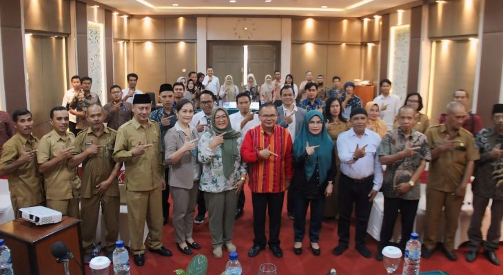 Kadisnakertrans Provinsi NTB I Gde Putu Aryadi Kukuhkan Tujuh Anggota KA-LPK