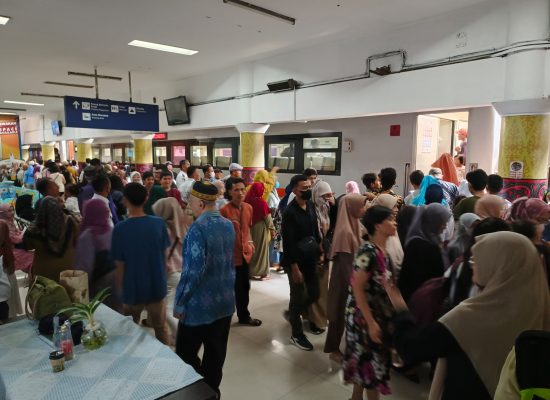 Sambut Libur Panjang Idul Adha 1445 H, PT KAI Divre I Sumut Operasikan KA Tambahan Sribilah Utama Fakultatif