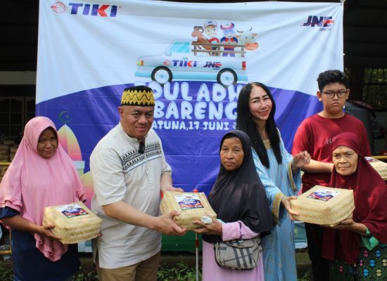 Di Moment Idul Adha 1445 H, JNE Bagikan Daging Kurban dan Promo Spesial