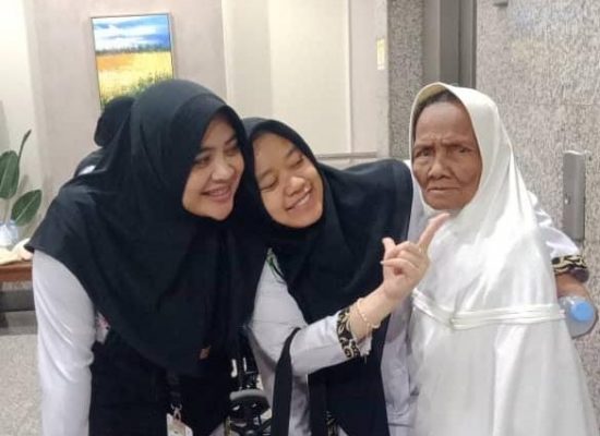 300 Jemaah Safari Wukuf Lansia Kembali ke Kloter, PPIH: Penuh Haru dan Tangis Bahagia