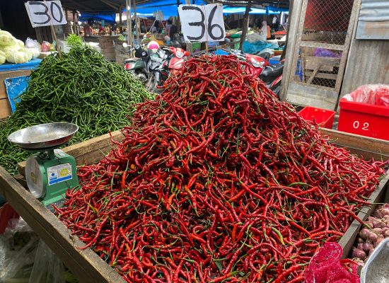 Harga Cabai Merah Sentuh 36 Ribu, Harga Bawang Merah Diproyeksikan Turun Lagi