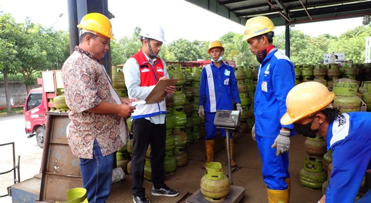 Pastikan Isi LPG 3 Kg Sesuai, Pertamina Patra Niaga Cek Berkala SPBE di Sumut